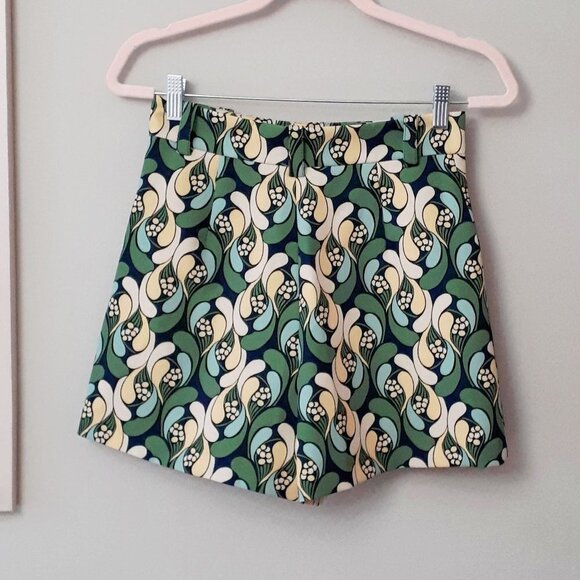 NWOT Zara multicoloured retro-inspired abstract print shorts, XS - Picture 12 of 14